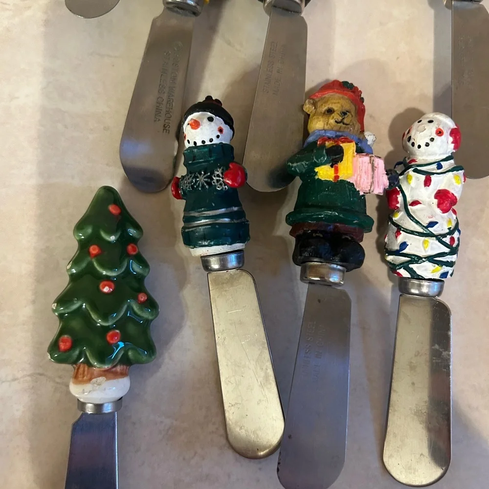 Bundle‎ of 12 Boston Warehouse Christmas Cheese Spreaders
